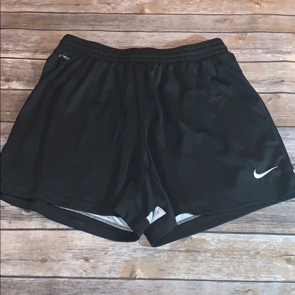 black nike dri fit shorts